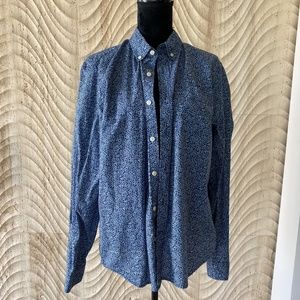 Mens GAP blue button down shirt size large